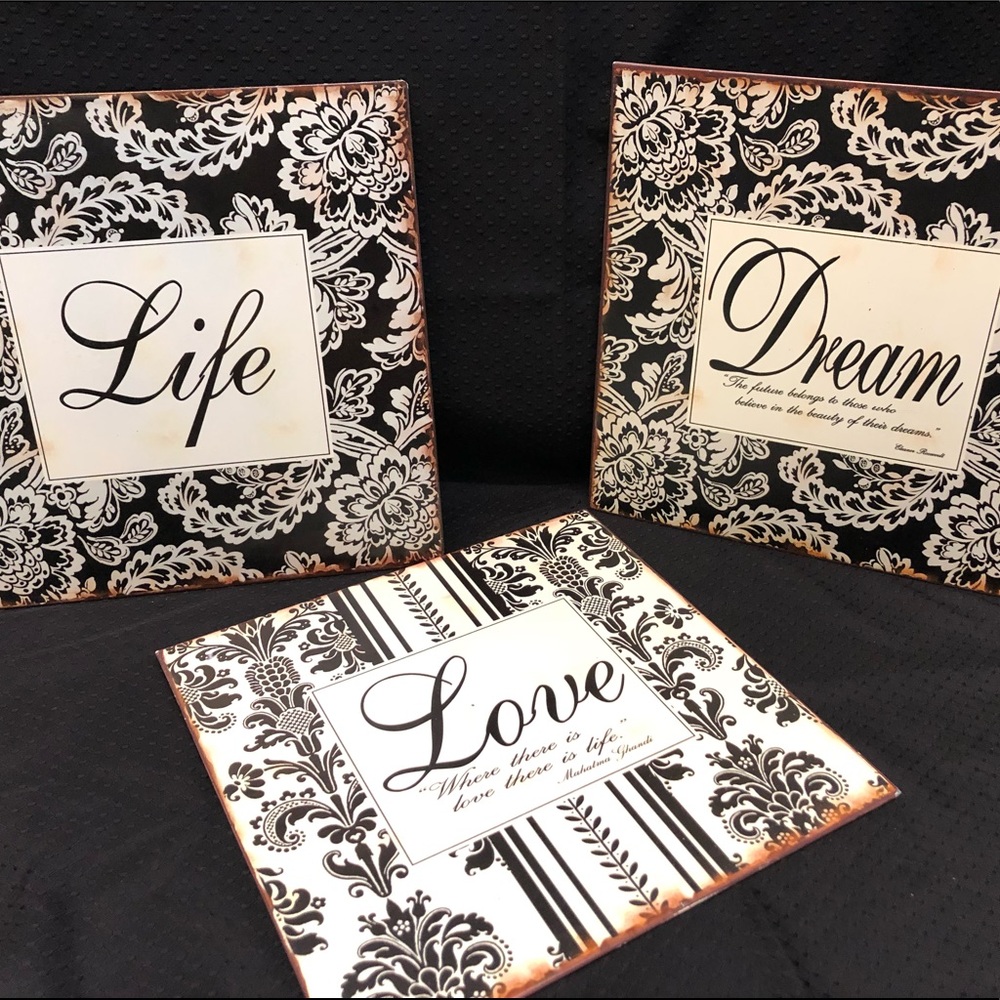 Chic French Metal Wall Decor